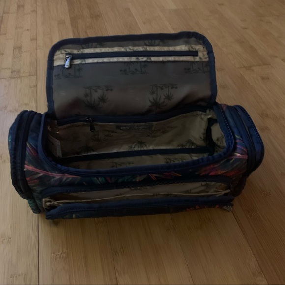 Lug Trolley Cosmetic Case, Tropical Multi, Never used - Picture 2 of 2